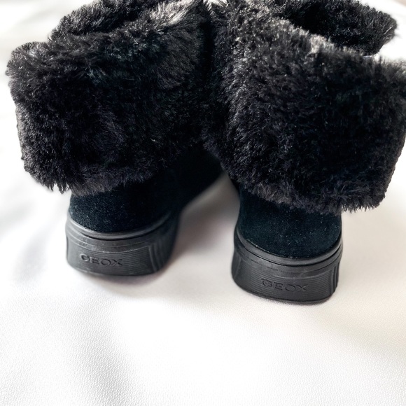 NEW! Girls GEOX Sneakers - Picture 4 of 8